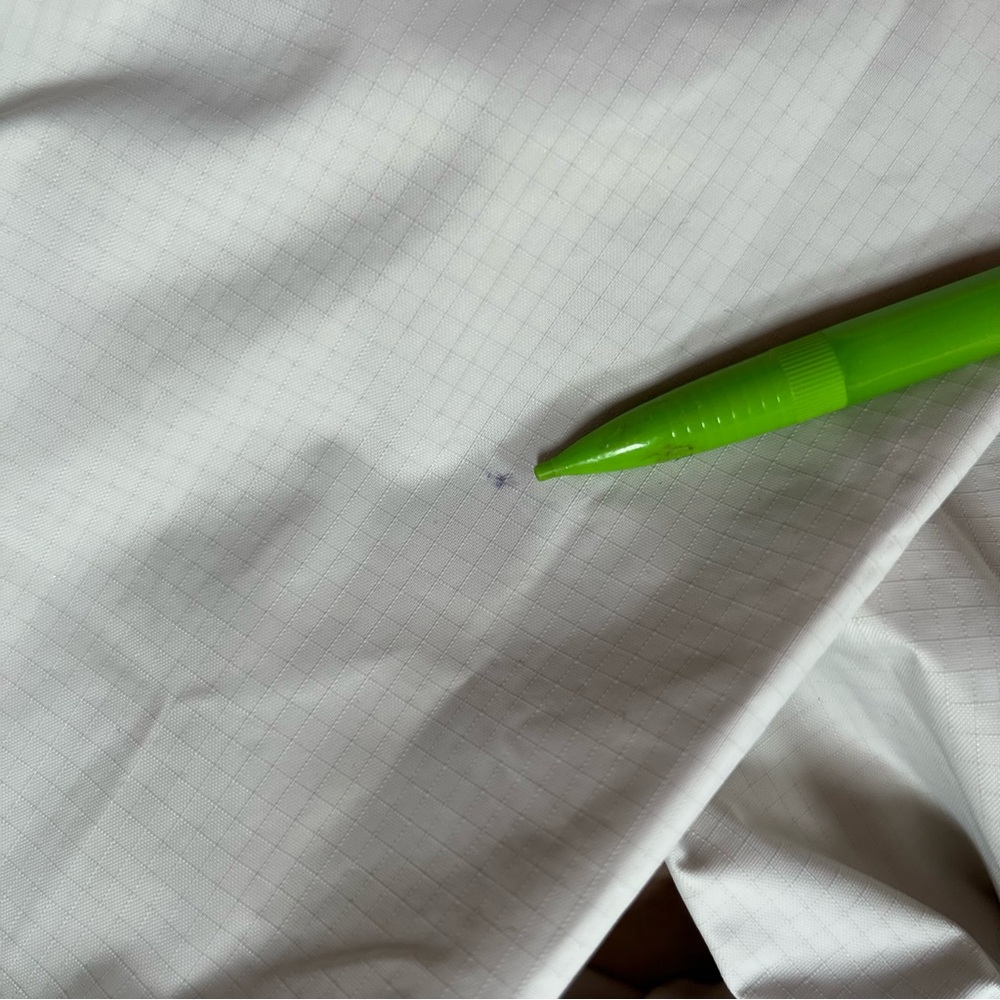 The North Face Nylon HyVent Jacket Hooded White/Ivory Women’s Large Flaw* - Picture 12 of 13